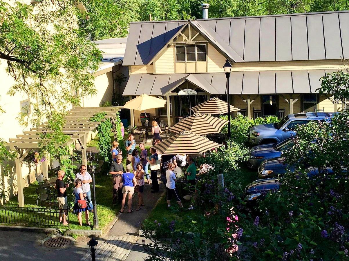 The Norwich Inn Exterior photo