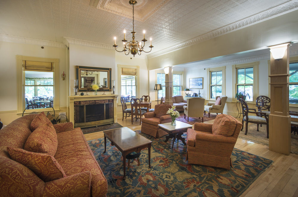 The Norwich Inn Exterior photo