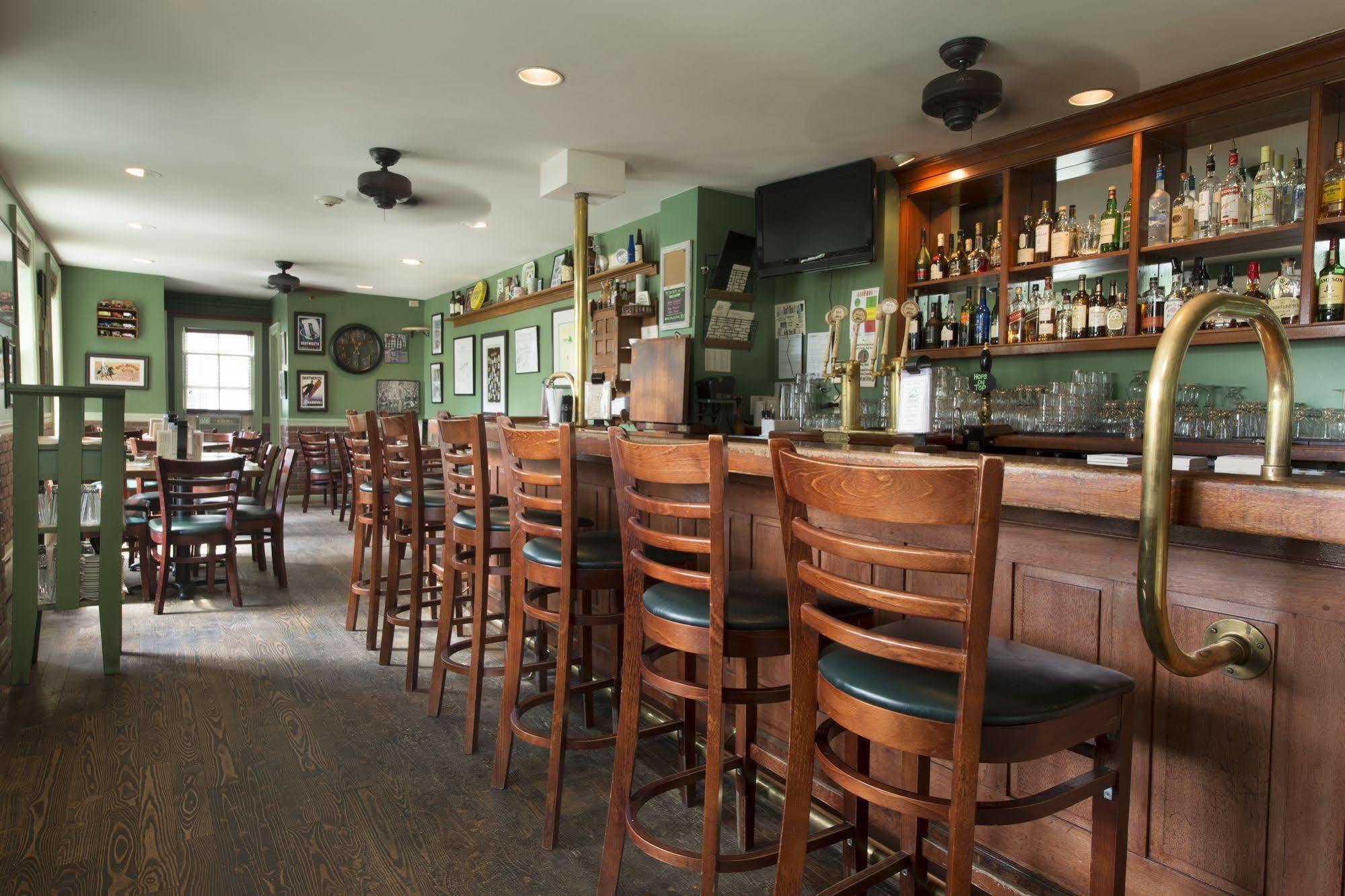 The Norwich Inn Exterior photo