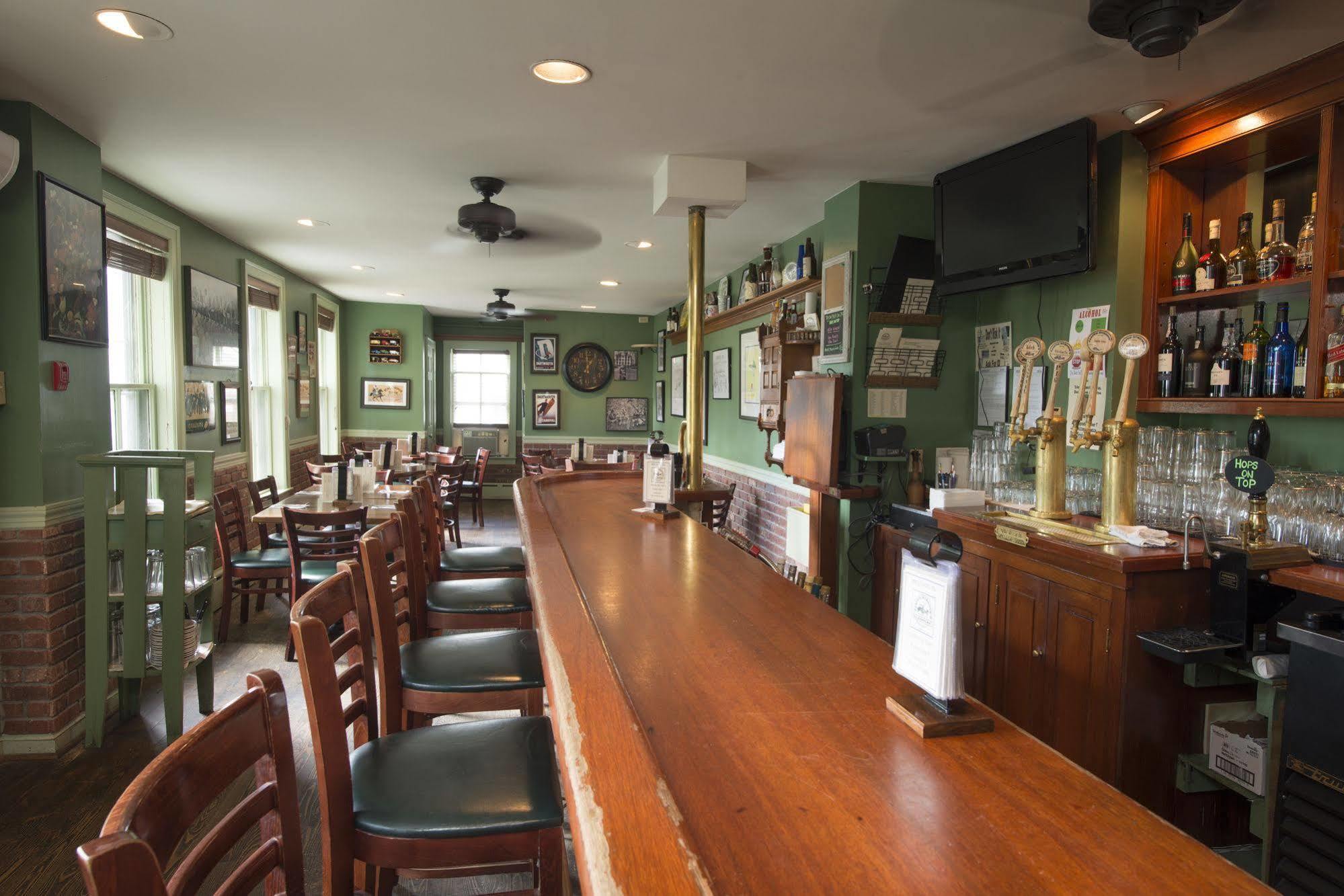 The Norwich Inn Exterior photo